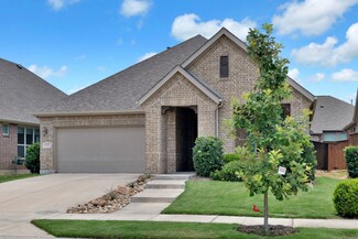 813 Louisville Rd, Aubrey, TX 76227