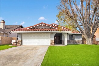 13310 Riverview Dr, Victorville, CA 92395