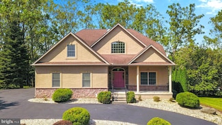 1908 Cherry Ave, Easton, PA 18040