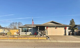 2119 Meadow Place SE, Albany, OR 97322