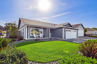 401 Kendall Ct, Fortuna, CA 95540