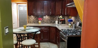 2048 E 41st St, Brooklyn, NY 11234