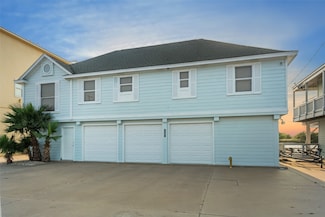 109 Farm To Market Road 2031, Matagorda, TX 77457
