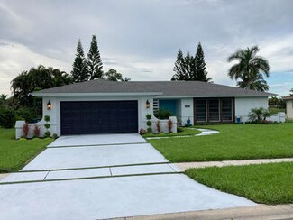 143 Saint Andrews Blvd, Naples, FL 34113