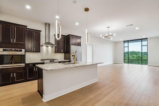 6745 Longshore St Unit 404, Dublin, OH 43017