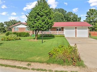 89 Creekview Rd, Harrison, AR 72601