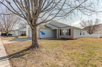 1532 Autumn Lakes Ln, Mascoutah, IL 62258