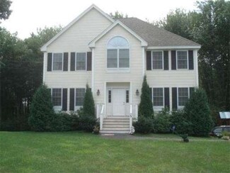 78 Cross St, Methuen, MA 01844