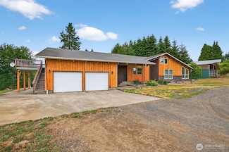 199 Greenwood Rd, Cathlamet, WA 98612