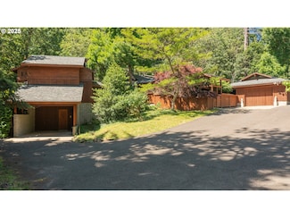 5070 Fox Hollow Rd, Eugene, OR 97405