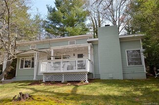 70 White Dogwood Ln, Lake Junaluska, NC 28745