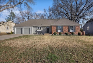 8200 W 96th Terrace, Overland Park, KS 66212