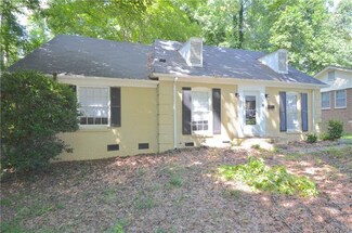 5030 Brooktree Dr, Charlotte, NC 28208