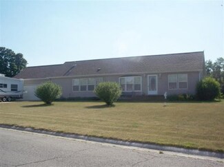 1582 N Eagle Ridge Dr, La Porte, IN 46350