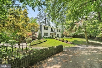 2 Caryl Ln, Philadelphia, PA 19118