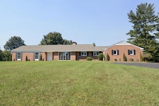 903 Edgewater St, Dayton, TN 37321