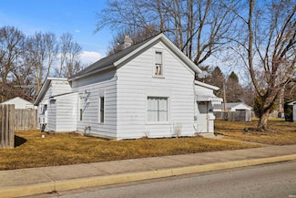 1144 W Joe St, Huntington, IN 46750