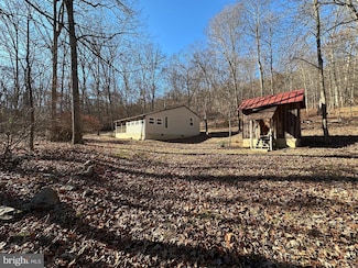 1070 Crystal Hollow Rd, Green Spring, WV 26722