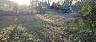 717 N Willis Ave, Independence, MO 64050