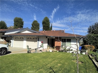 19335 Oak Crossing Rd, Newhall, CA 91321