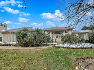 9370 Cascade Cir, Burr Ridge, IL 60527