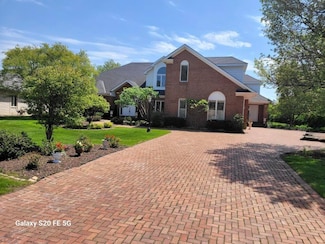 955 Killarney Dr, Dyer, IN 46311