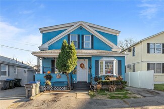 21 Sherwood St, Providence, RI 02908