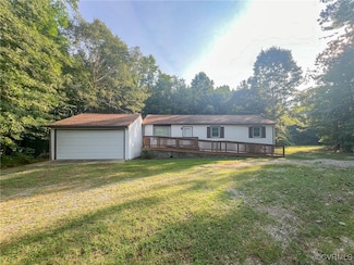 11900 James River Dr, Hopewell, VA 23860