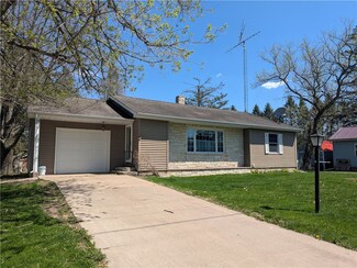 912 Washington St, Hawkins, WI 54530