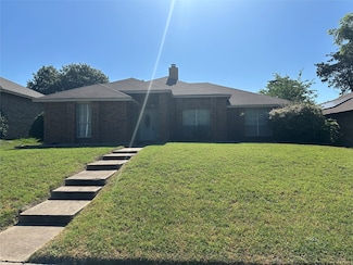 1512 Straus Rd, Cedar Hill, TX 75104