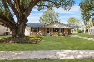 308 Orange Grove Dr, New Iberia, LA 70560