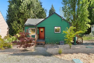 320 Sawyer St NE, Olympia, WA 98506