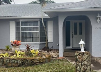 2275 Pine View Cir, Sarasota, FL 34231