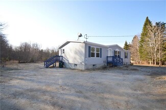 265 Guinea Rd, Biddeford, ME 04005