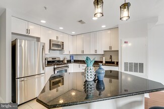 3650 S Glebe Rd Unit 665, Arlington, VA 22202