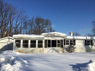 20 American Way Cir, Elkhart, IN 46516