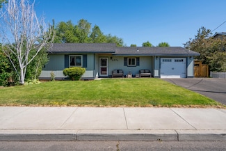 2233 SW Quartz Ave, Redmond, OR 97756