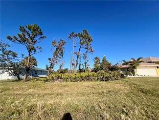 84 Fairway Rd Unit 538, Rotonda West, FL 33947