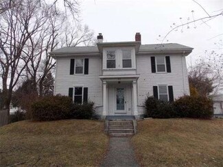 90 Newbury St, Framingham, MA 01701