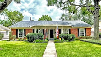 5623 Valkeith Dr, Houston, TX 77096