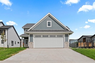 732 American Pharaoh Dr, Iowa City, IA 52240