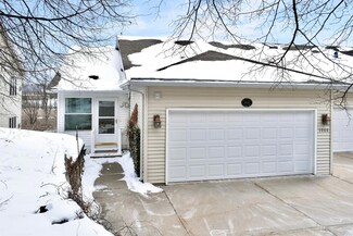 1008 W Lake Blvd, Winona, MN 55987