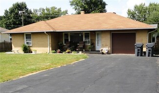 618 10th St, Anderson, IN 46017