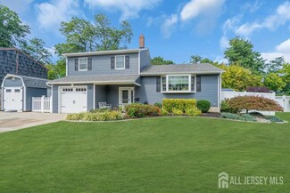 12 Ridgeview Rd, Jamesburg, NJ 08831