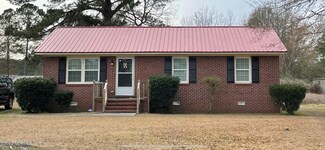 315 S Mcrae St, Burgaw, NC 28425