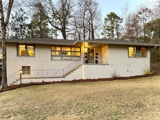 1107 Southdown Pkwy, Columbus, MS 39701