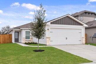 104 Paradise Canyon Dr, Jarrell, TX 76537