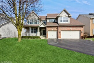 633 Hammer Ln, North Aurora, IL 60542