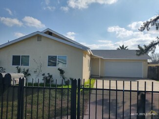 405 1/2 Lincoln Ave, Bakersfield, CA 93308