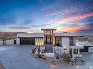 63 E Colima Rd, Washington, UT 84780